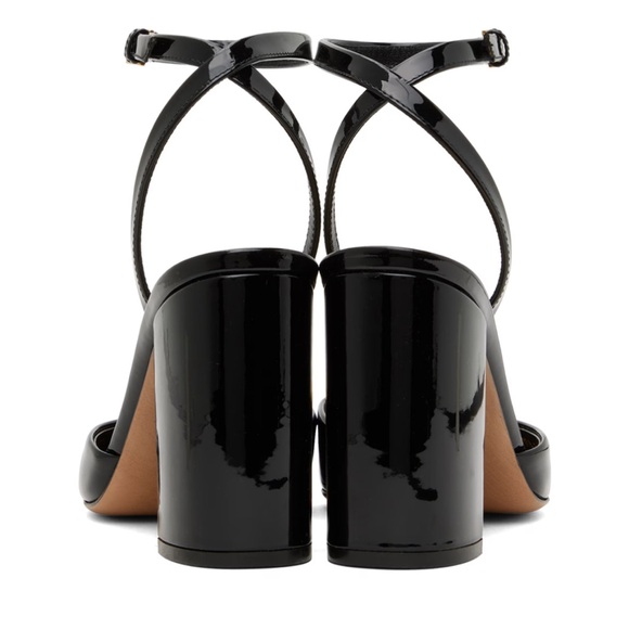 NWOT Valentino Garavani Women's One Stud 90mm Patent-Leather Pumps - Picture 2 of 14